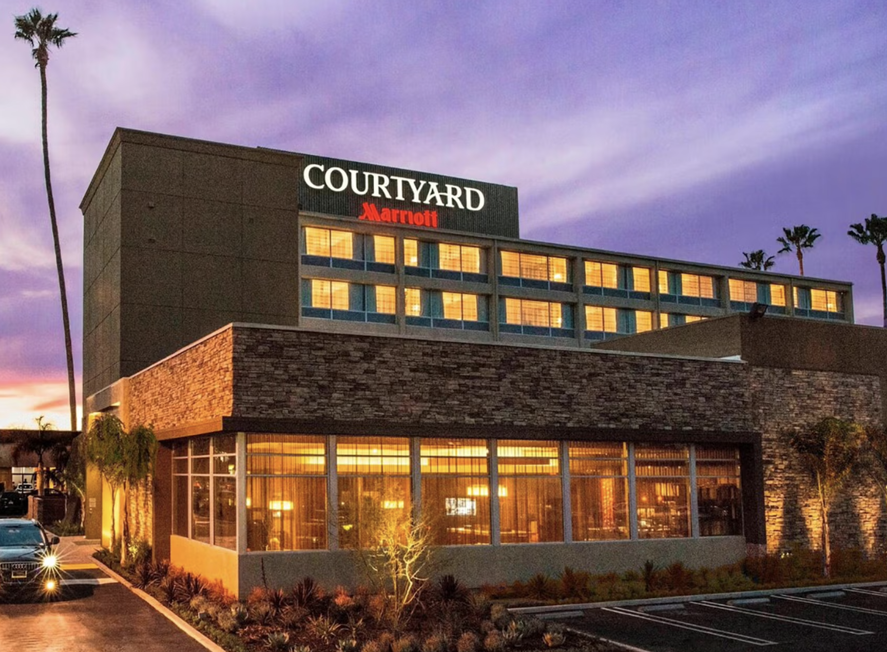 Commercial hotel laundry service bulk linens and towels